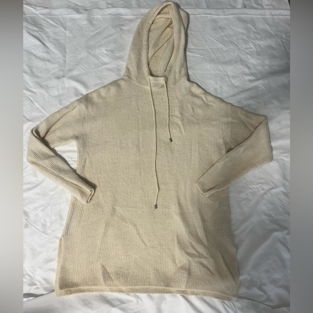 Woolen Bloom Cream Hooded Women's Sweater size Med EUC
